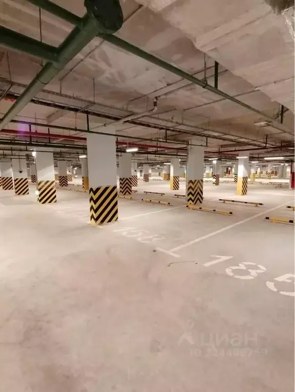 Гараж в Московская область, Ленинский городской округ, пос. Битца ... - Фото 1