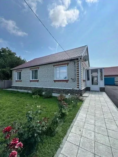 Дом в Белгородская область, Борисовка городское поселение, Борисовка ... - Фото 0