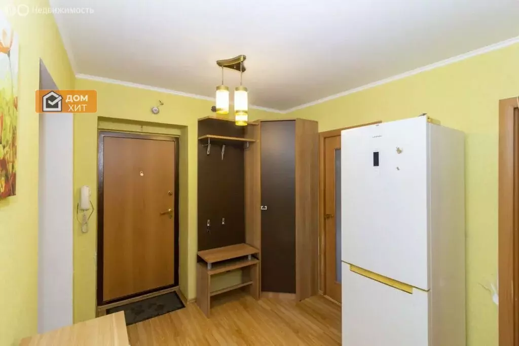 3-комнатная квартира: Севастополь, улица Дмитрия Ульянова, 9 (62 м) - Фото 0