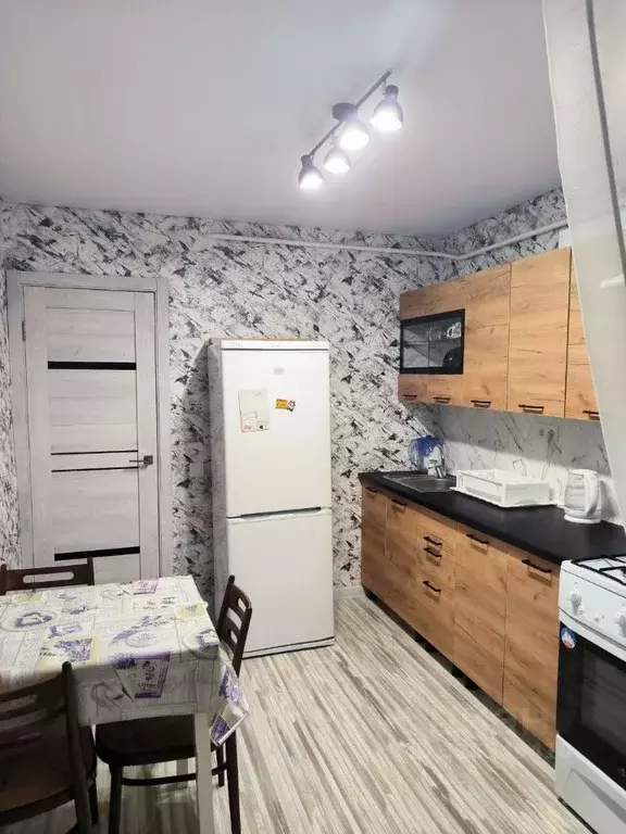 3-к кв. Башкортостан, Ишимбай ул. Чкалова, 5А (72.7 м) - Фото 2