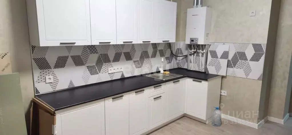 1-к кв. Краснодарский край, Новороссийск ул. Чайковского, 10А (41.9 м) - Фото 0
