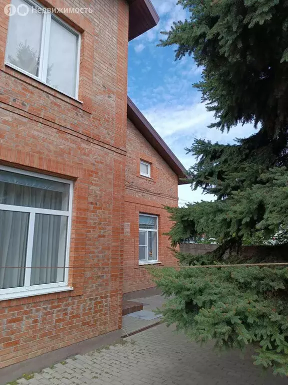 Дом в Ростов-на-Дону, Фурмановская улица, 8 (180 м) - Фото 0