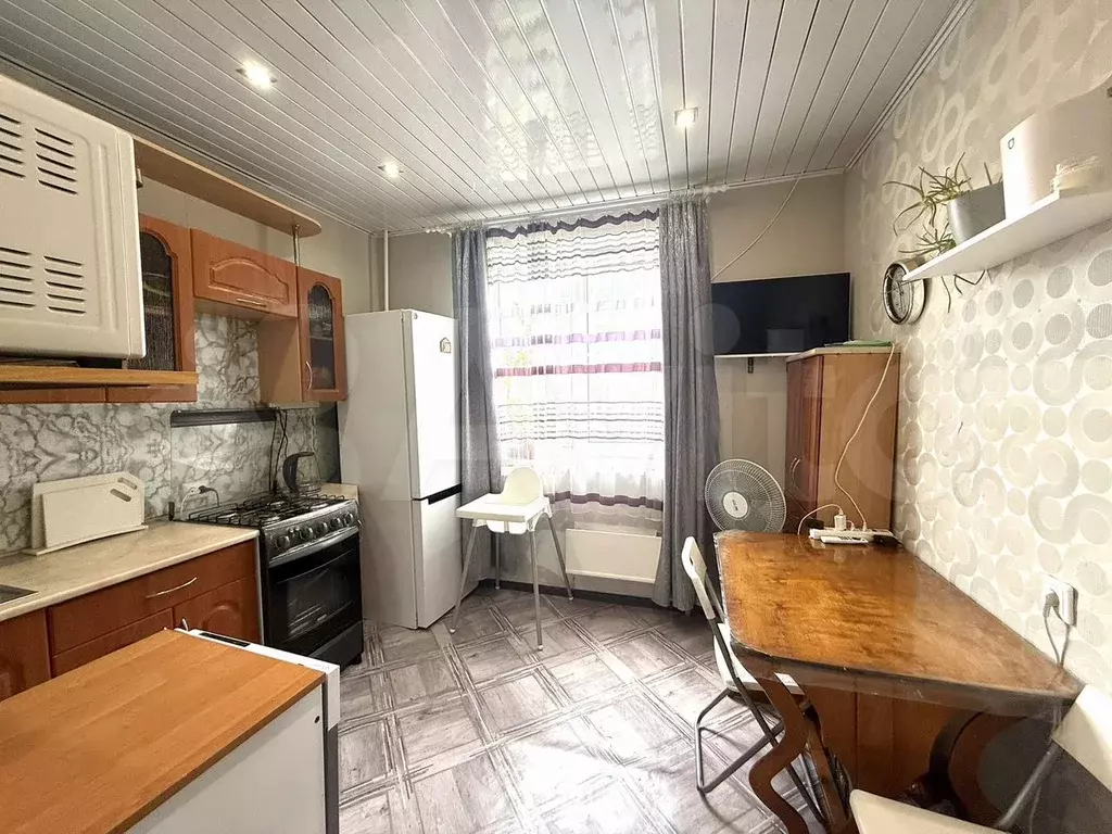 2-к. квартира, 48 м, 1/9 эт. - Фото 0
