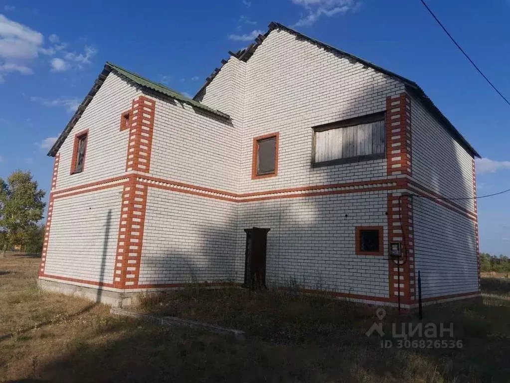 Коттедж в Белгородская область, Старооскольский городской округ, с. ... - Фото 0