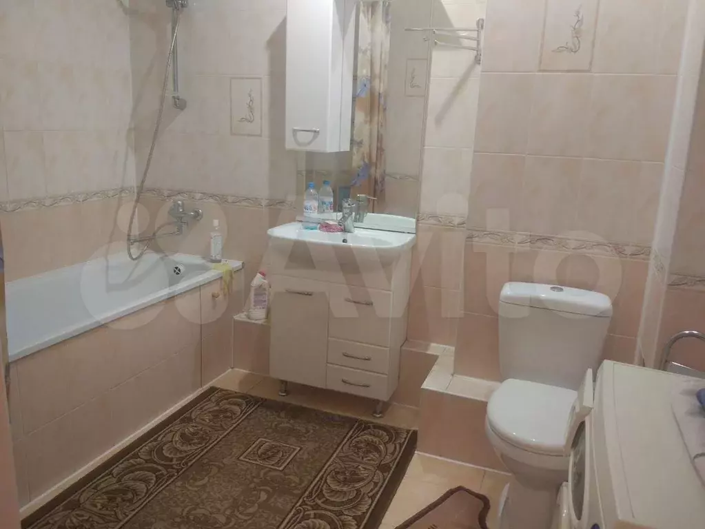 1-к. квартира, 45 м, 4/10 эт. - Фото 0