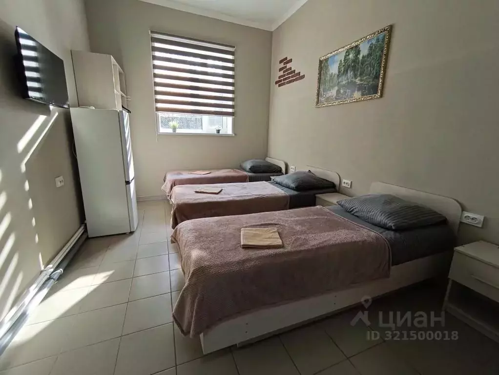 1-к кв. Ростовская область, Шахты Садовая ул., 18Г (130.0 м) - Фото 0