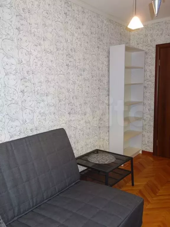 Комната 45 м в 2-к., 1/5 эт. - Фото 1