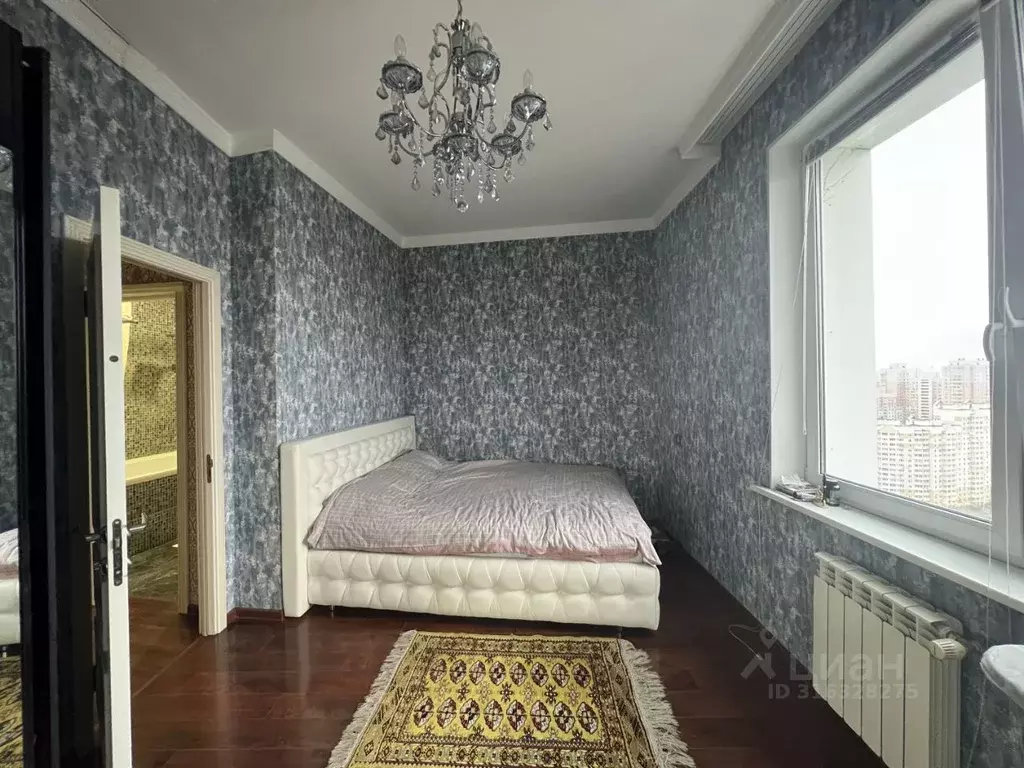2-к кв. Московская область, Красногорск Ильинское ш., 14 (65.0 м) - Фото 1