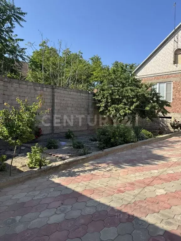 Дом в Дагестан, Махачкала ул. Цудахарская, 35 (250 м) - Фото 1
