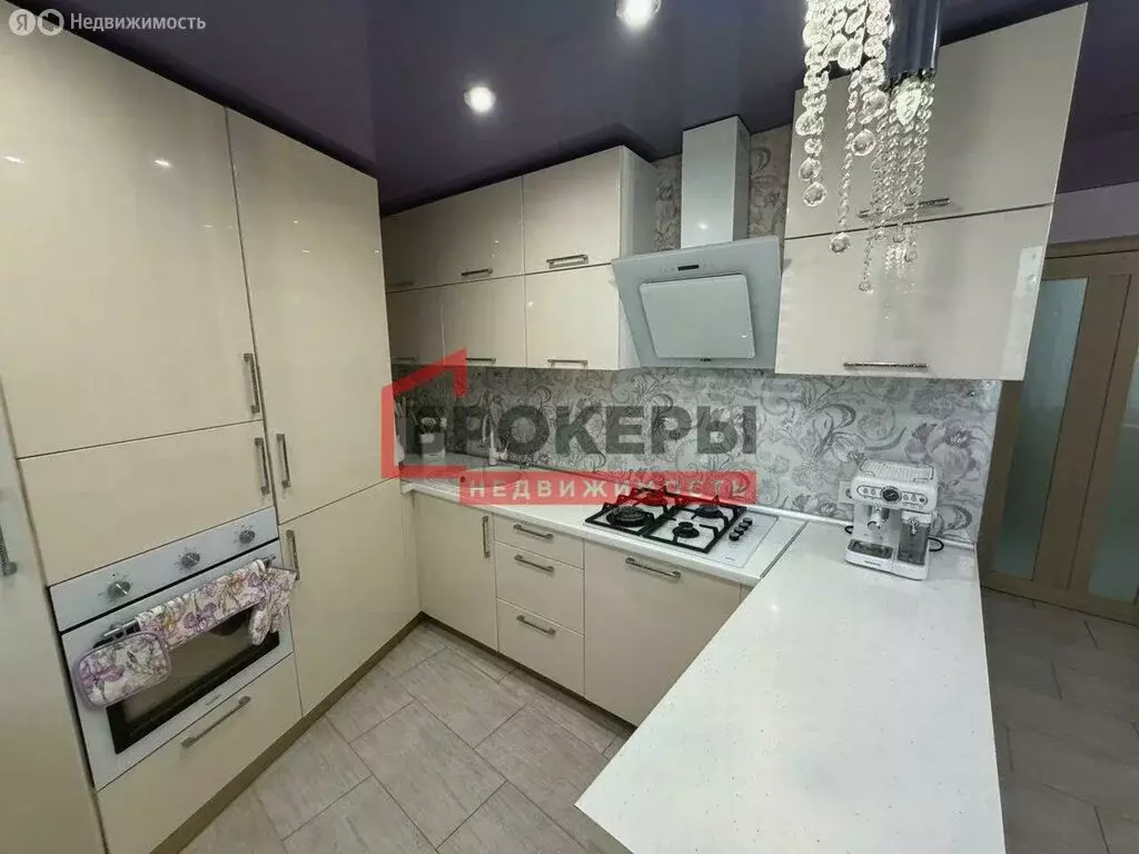 3-комнатная квартира: Севастополь, улица Бориса Михайлова, 19 (68 м) - Фото 2