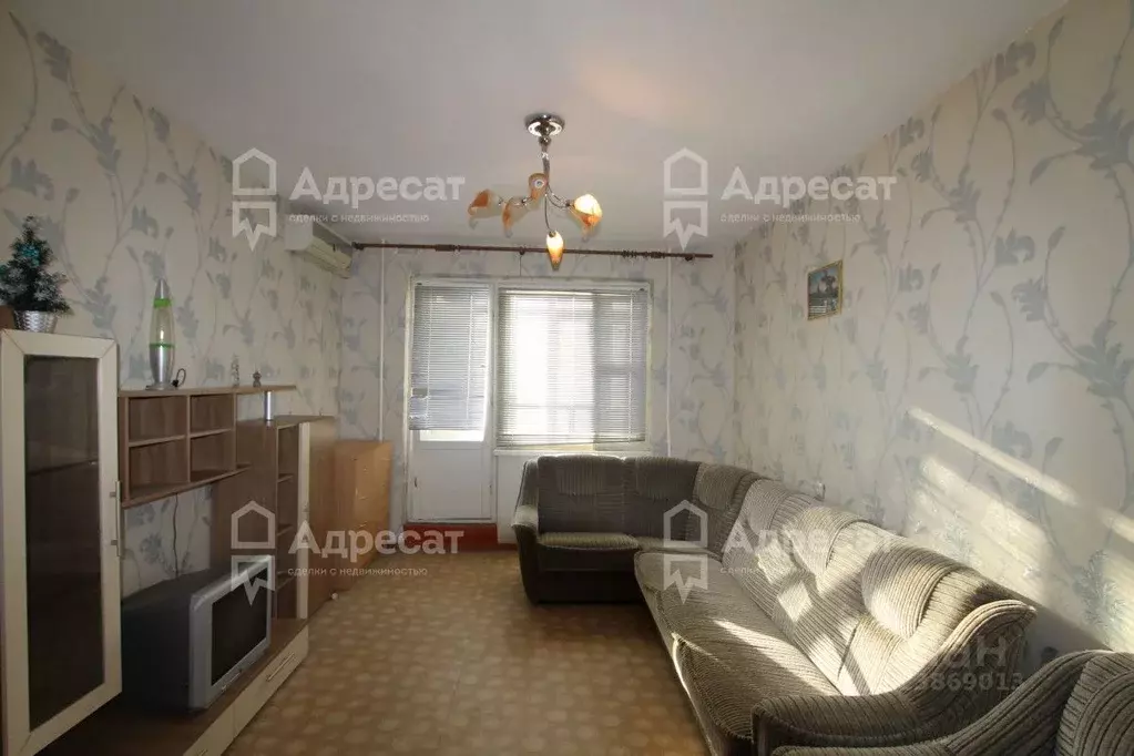 1-к кв. Волгоградская область, Волгоград Семь Ветров мкр, ул. ... - Фото 1