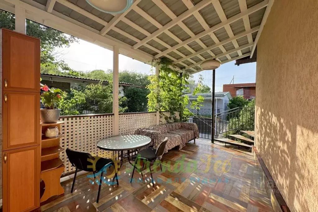 Дом в Крым, Феодосия ул. Десантников (50 м) - Фото 2