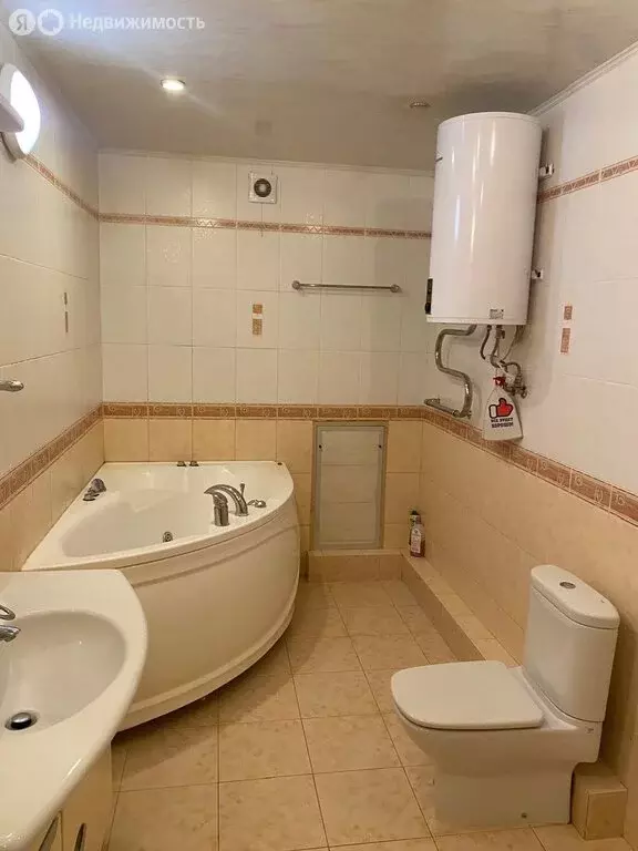 3-комнатная квартира: Екатеринбург, улица Тверитина, 34/9 (146.6 м) - Фото 1