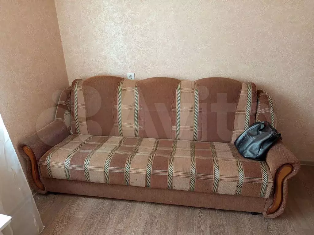 1-к. квартира, 36 м, 4/10 эт. - Фото 0