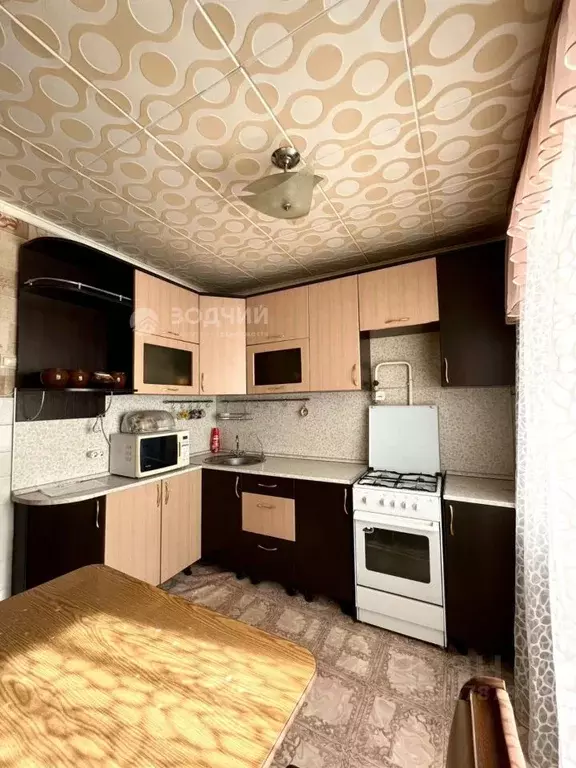 2-к кв. Чувашия, Канаш Заводская ул., 9 (49.0 м) - Фото 0