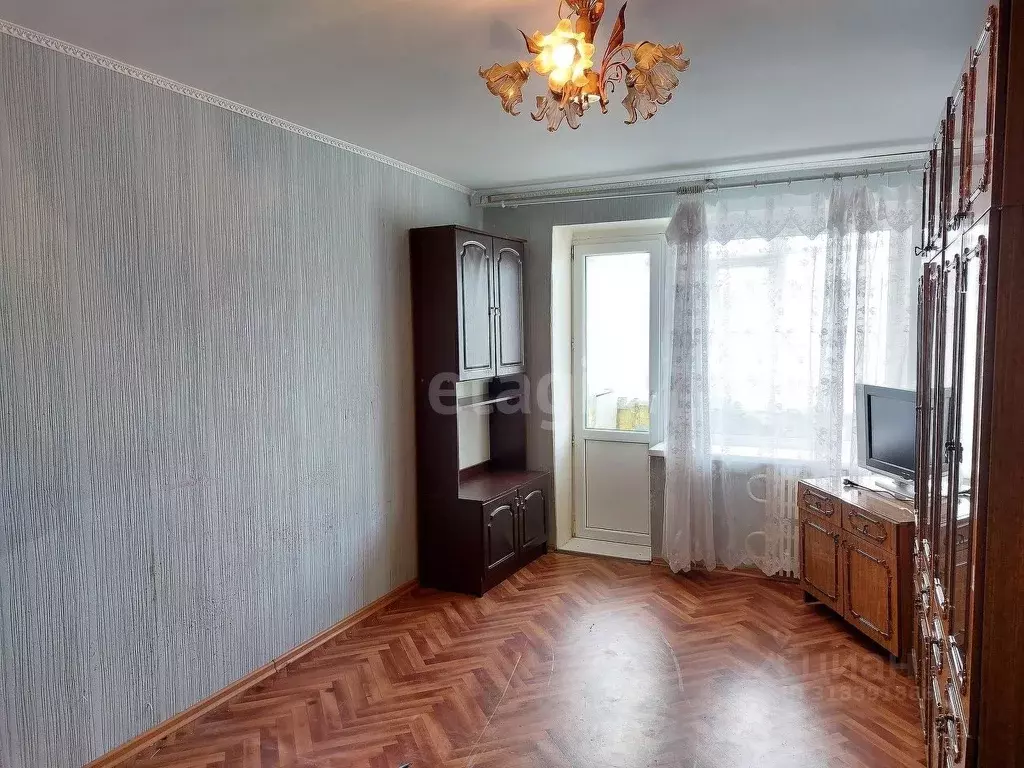 2-к кв. Белгородская область, Губкин ул. 9 Января, 3 (43.8 м) - Фото 1