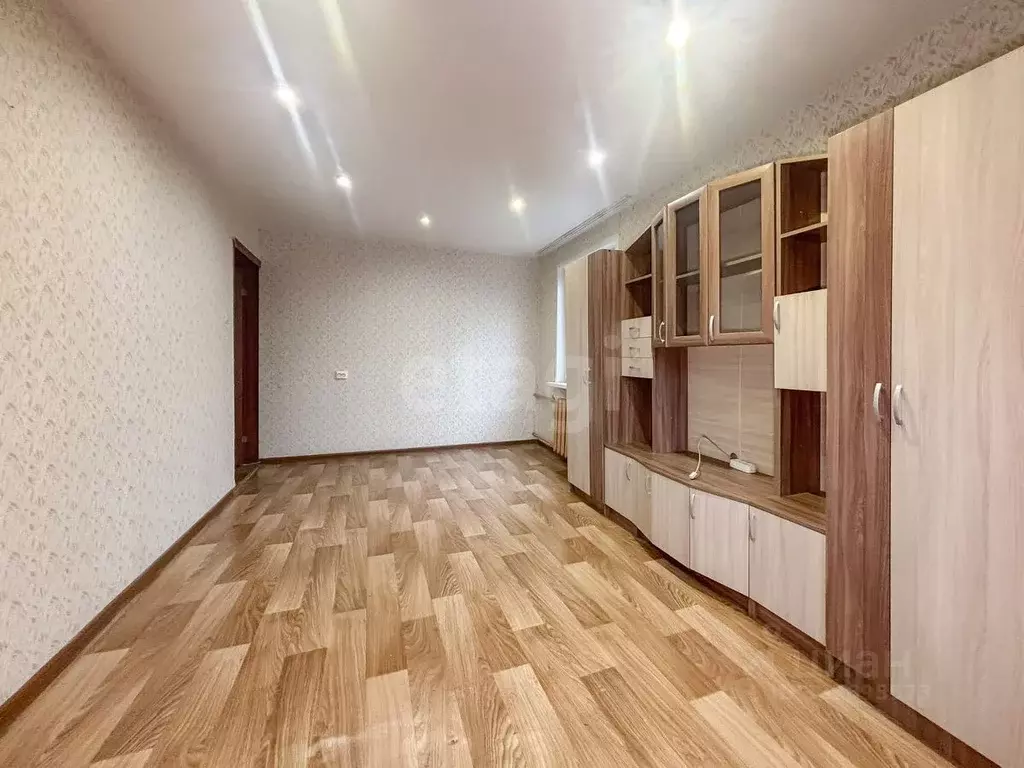 2-к кв. Псковская область, Псков Юбилейная ул., 57А (42.7 м) - Фото 1