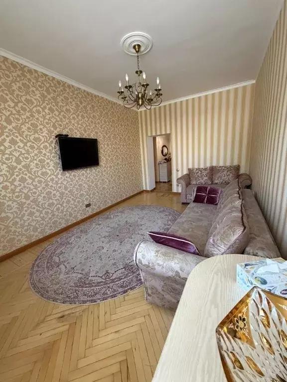 3-к кв. Северная Осетия, Владикавказ ул. Льва Толстого, 2 (90.0 м) - Фото 1