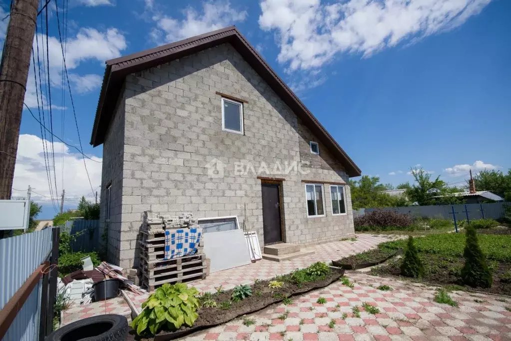 Дом в Саратовская область, Балаковский район, Натальинское ... - Фото 1