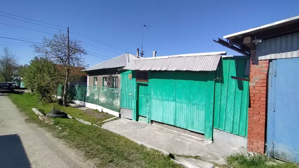 Дом в Свердловская область, Екатеринбург пер. Соседский, 17 (51 м) - Фото 2