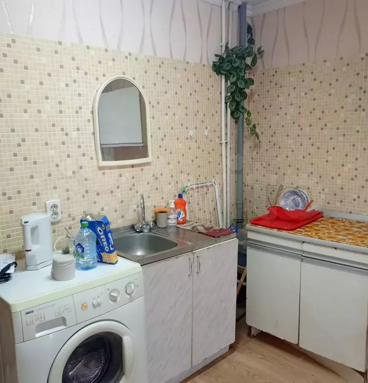 Комната 17 м в 3-к., 2/3 эт. - Фото 1