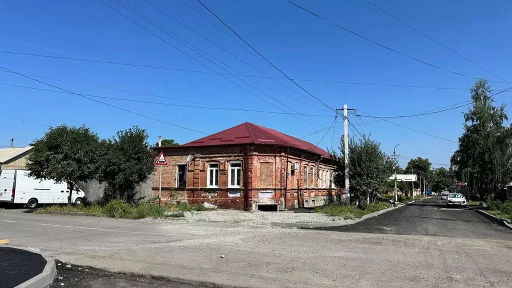 Дом в Северная Осетия, Владикавказ ул. Герасимова, 37 (90 м) - Фото 1