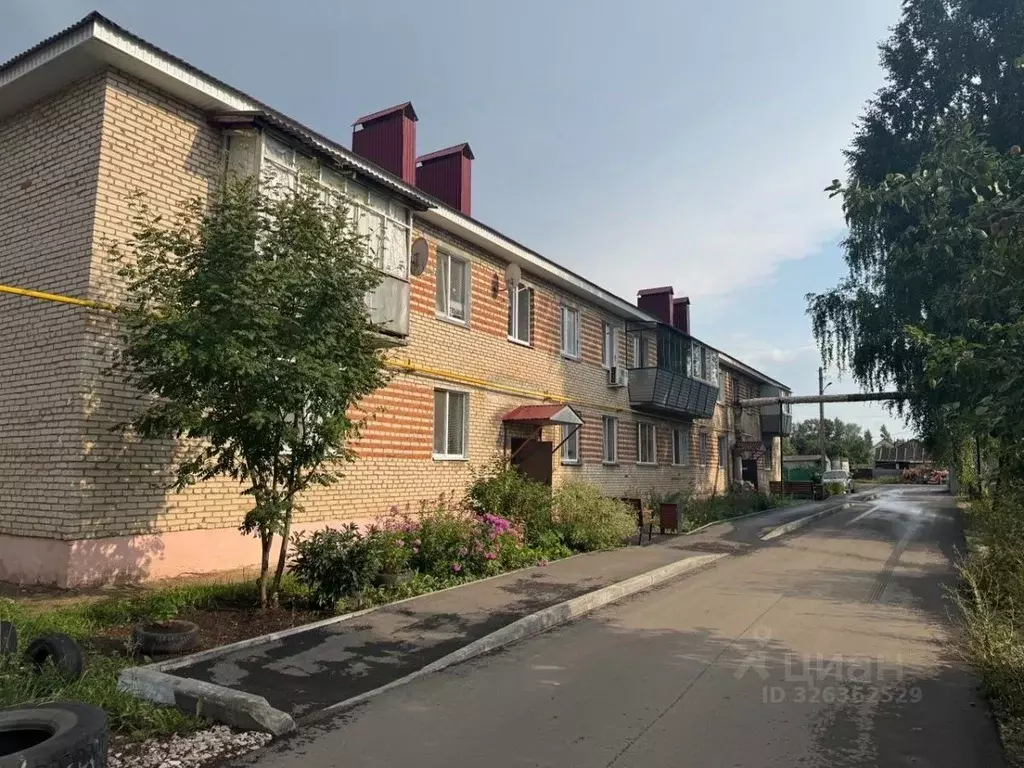 3-к кв. Татарстан, Нижнекамский район, Афанасовское с/пос, с. Большое ... - Фото 1