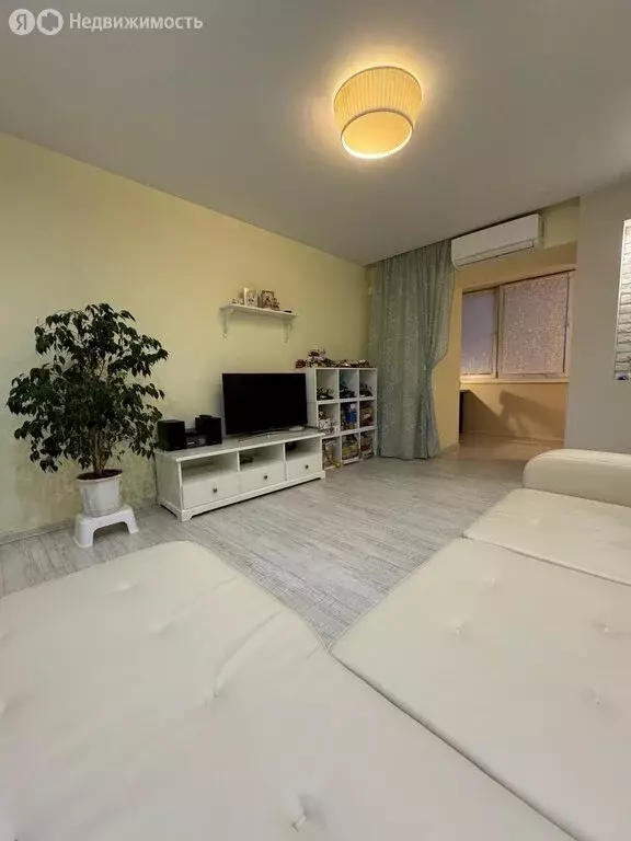 2-комнатная квартира: Киров, Владимирская улица, 42Б (60.2 м) - Фото 2