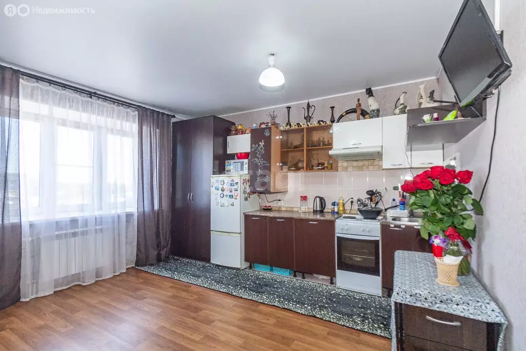 Квартира-студия: Омск, улица Малиновского, 18к2 (28.5 м) - Фото 2