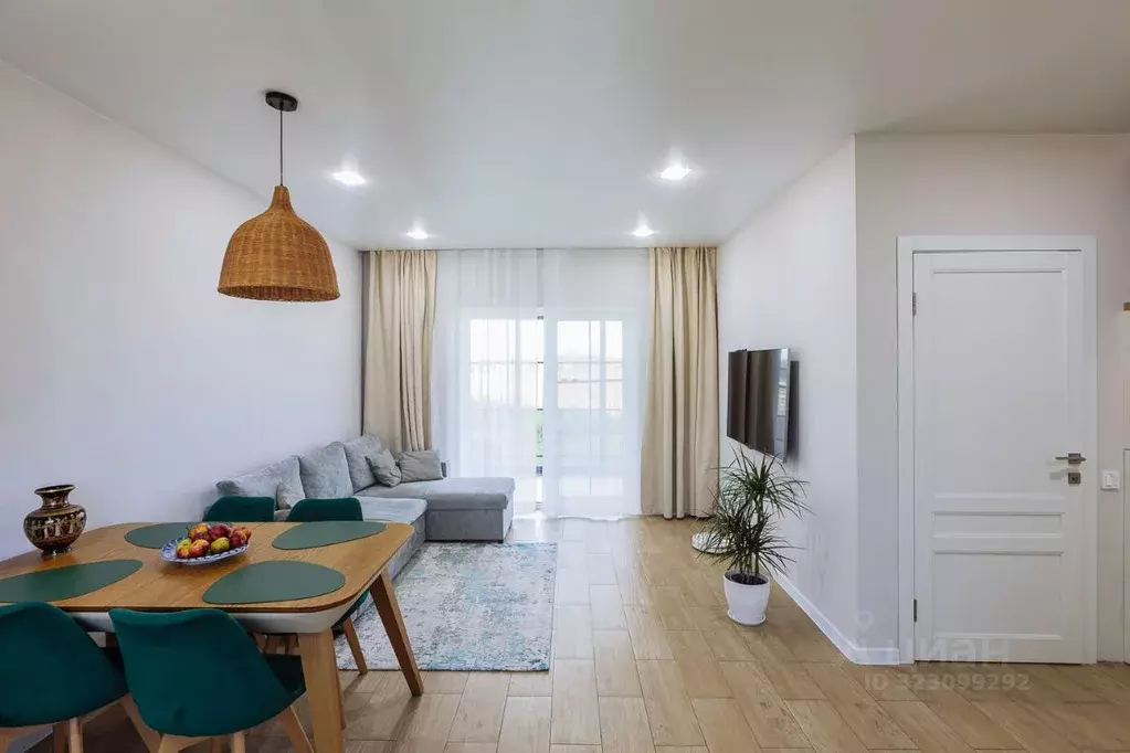 Таунхаус в Калининградская область, Гурьевск ул. Кузбасская (96 м) - Фото 1