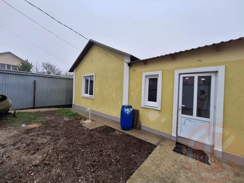 Дом в Крым, Симферополь ул. 18-я Коллективных Садов (80 м) - Фото 1