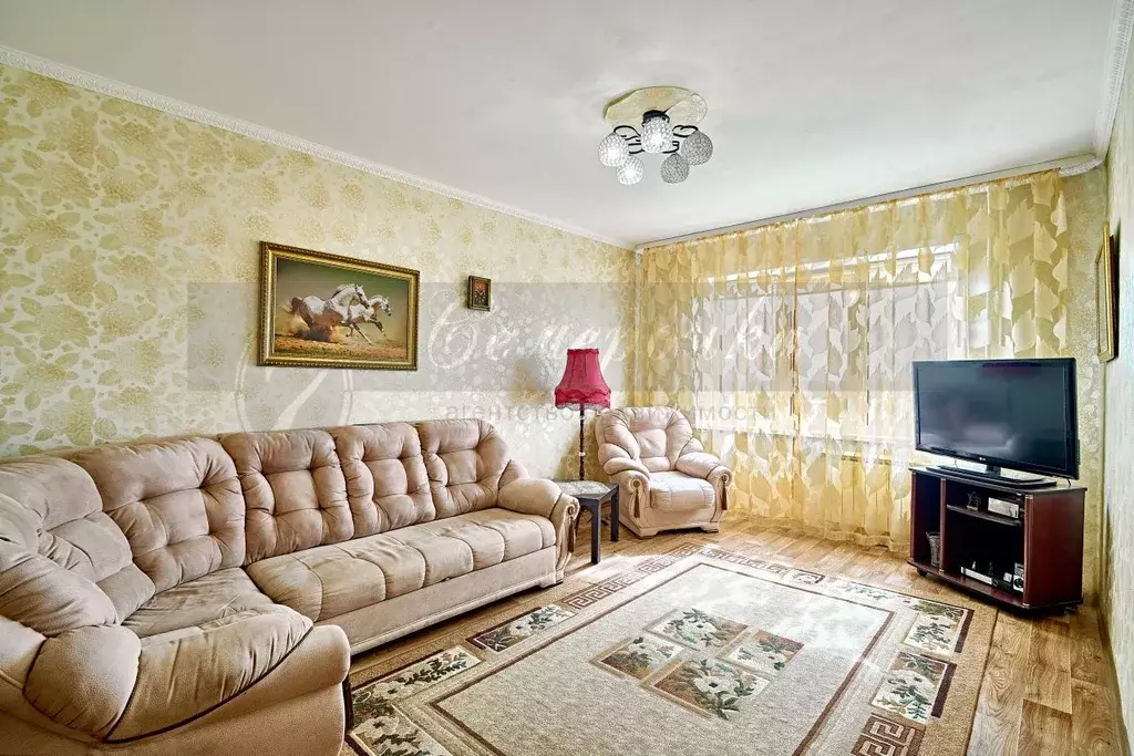 3-к кв. Омская область, Омск ул. Сибниисхоз, 6 (63.0 м) - Фото 0