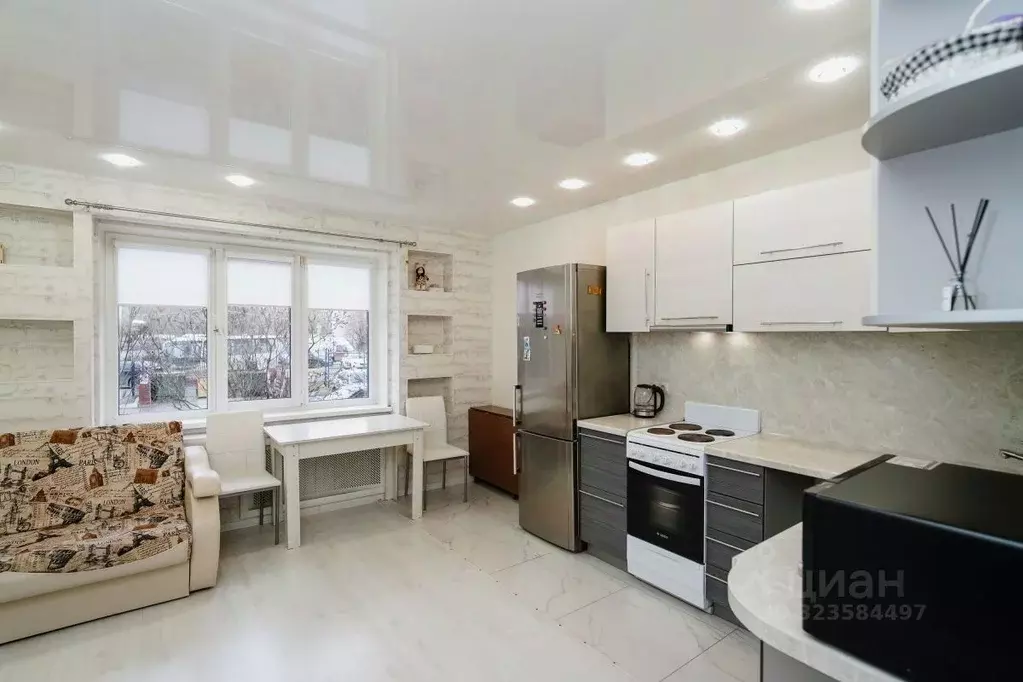 2-к кв. Омская область, Омск Заозерный мкр, ул. Бородина, 2 (60.2 м) - Фото 2