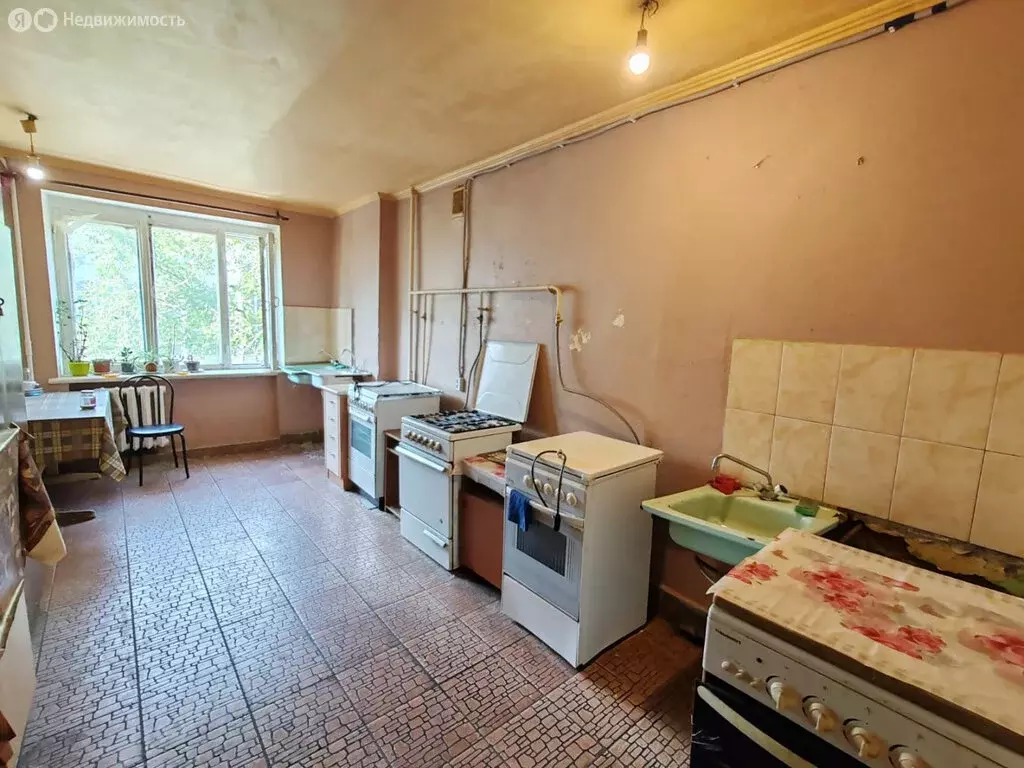 1к в 3-комнатной квартире (14 м) - Фото 0