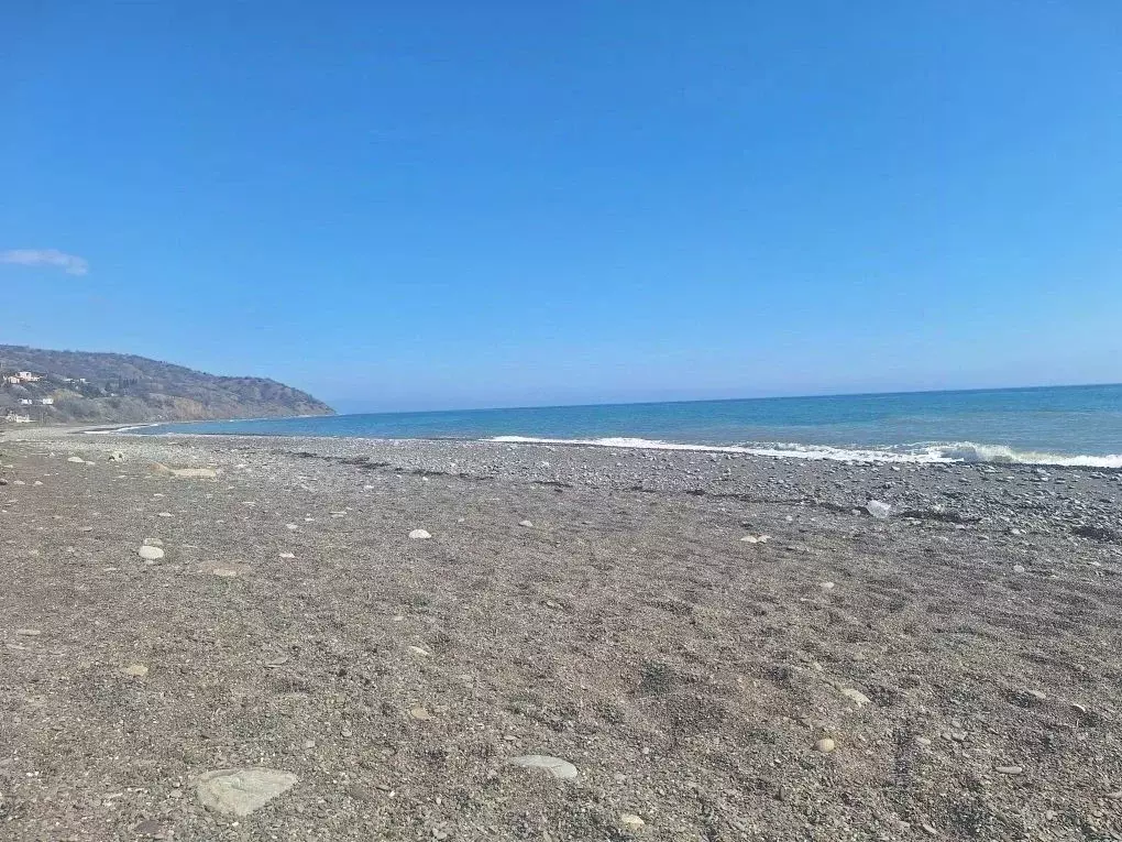 Участок в Крым, Алушта муниципальный округ, с. Приветное ул. Горького, ... - Фото 1