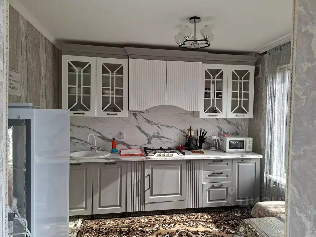 Дом в Карачаево-Черкесия, Зеленчукский район, с. Архыз ул. Курджиева, ... - Фото 2