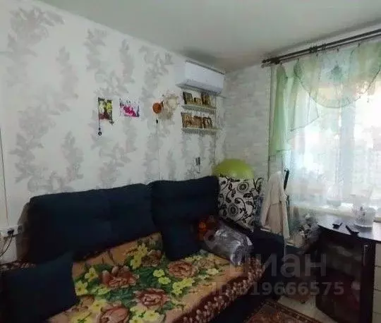 Комната Волгоградская область, Волгоград ул. Жолудева, 20А (13.6 м) - Фото 1