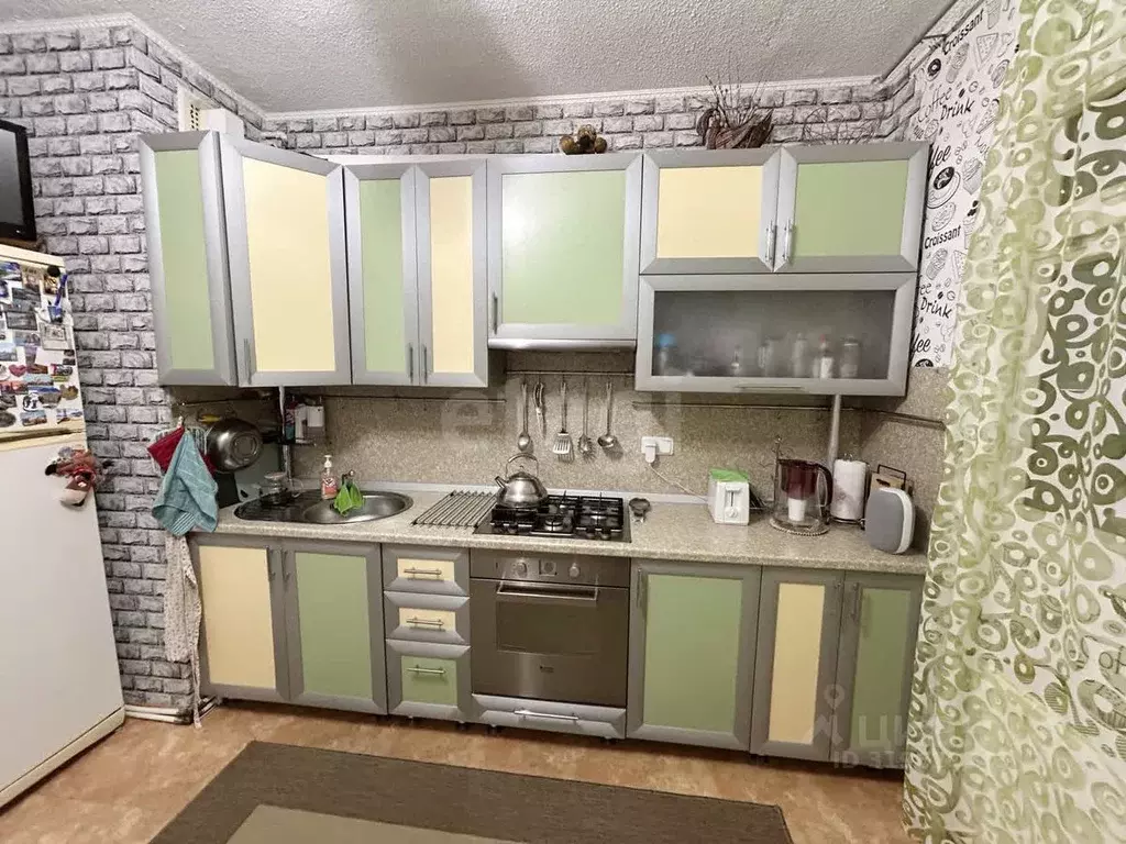 2-к кв. Ямало-Ненецкий АО, Новый Уренгой Оптимистов мкр, 4/2 (69.1 м) - Фото 0