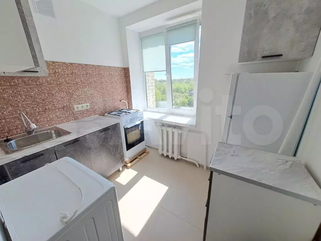 1-к. квартира, 30 м, 9/9 эт. - Фото 0