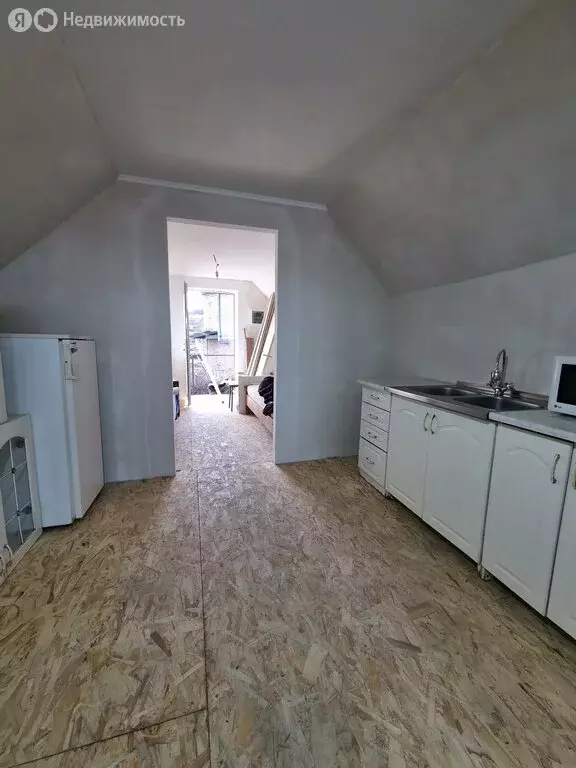 Дом в Ессентуки, Никольская улица (120 м) - Фото 1