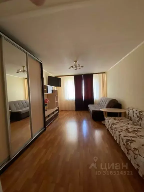 3-к кв. Пермский край, Чусовой ул. Мира, 14 (65.0 м) - Фото 0