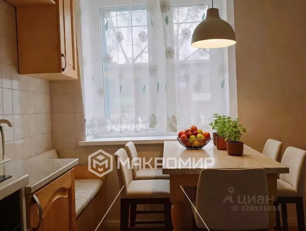 3-к кв. Челябинская область, Челябинск ул. Ворошилова, 37 (61.0 м) - Фото 1