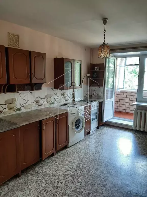 2-к. квартира, 60 м, 2/5 эт. - Фото 1