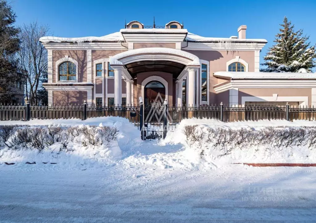 Дом в Московская область, Красногорск городской округ, с. ... - Фото 1