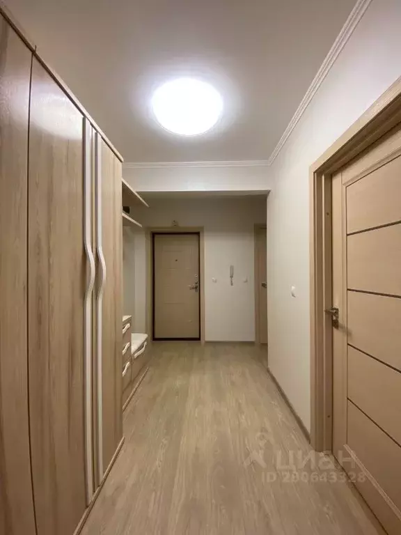 3-к кв. Тюменская область, Тюмень ул. Николая Зелинского, 17 (83.0 м) - Фото 2