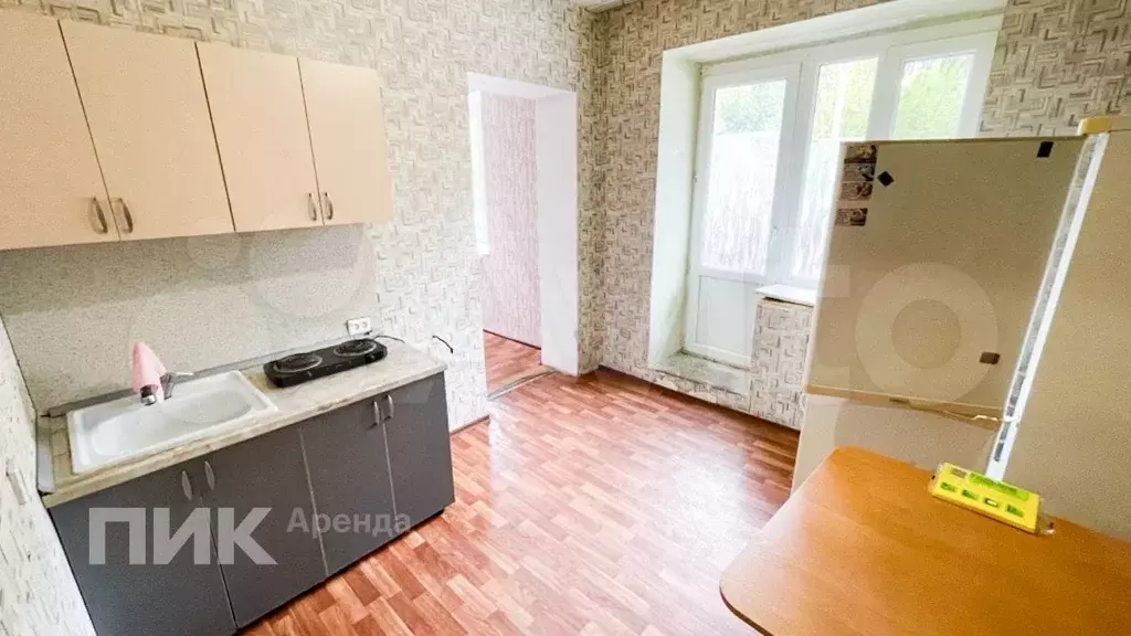 1-к. квартира, 40 м, 1/9 эт. - Фото 0