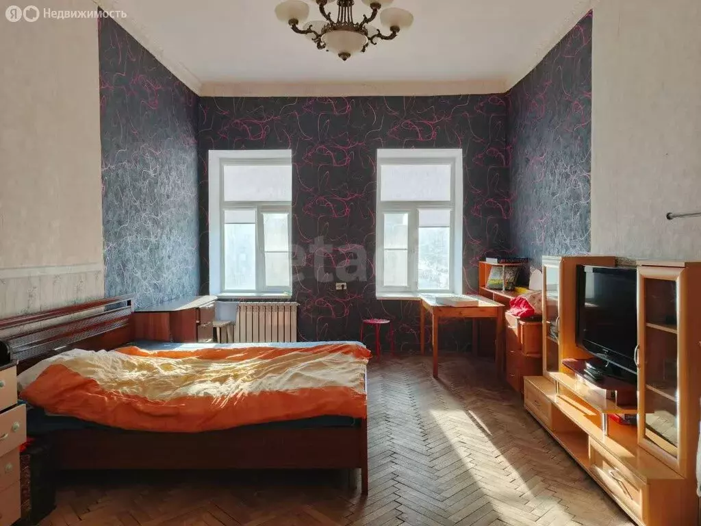 3-комнатная квартира: Санкт-Петербург, улица Черняховского, 1/63 ... - Фото 1