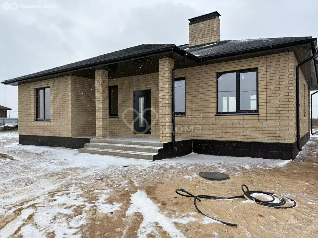 Дом в Волгоград, Домашняя улица (158.9 м) - Фото 1