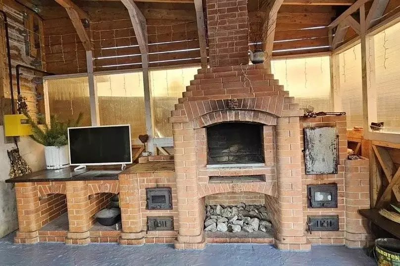 Дом в Пермский край, Губахинский муниципальный округ, Усьва рп ул. ... - Фото 2