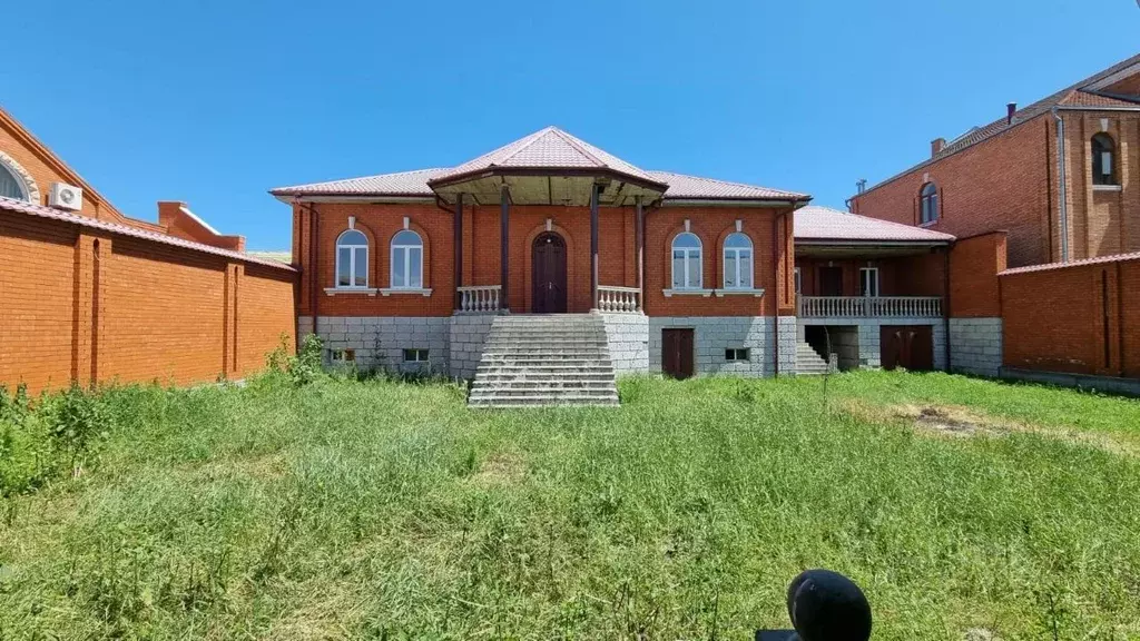 Дом в Северная Осетия, Беслан Правобережный район, Первомайская ул. ... - Фото 1